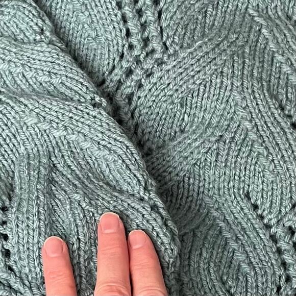 Vintage Chunky Oversized Sweater, 1970s Hand Knit Blue Crewneck, OS Plus Sz - Picture 9 of 10